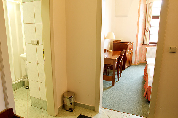 Hotel Adalbert - Pokoje a interiér