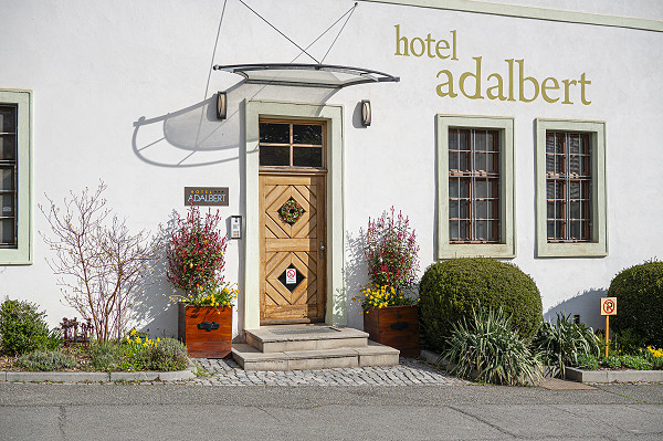 Hotel Adalbert - Exteriér